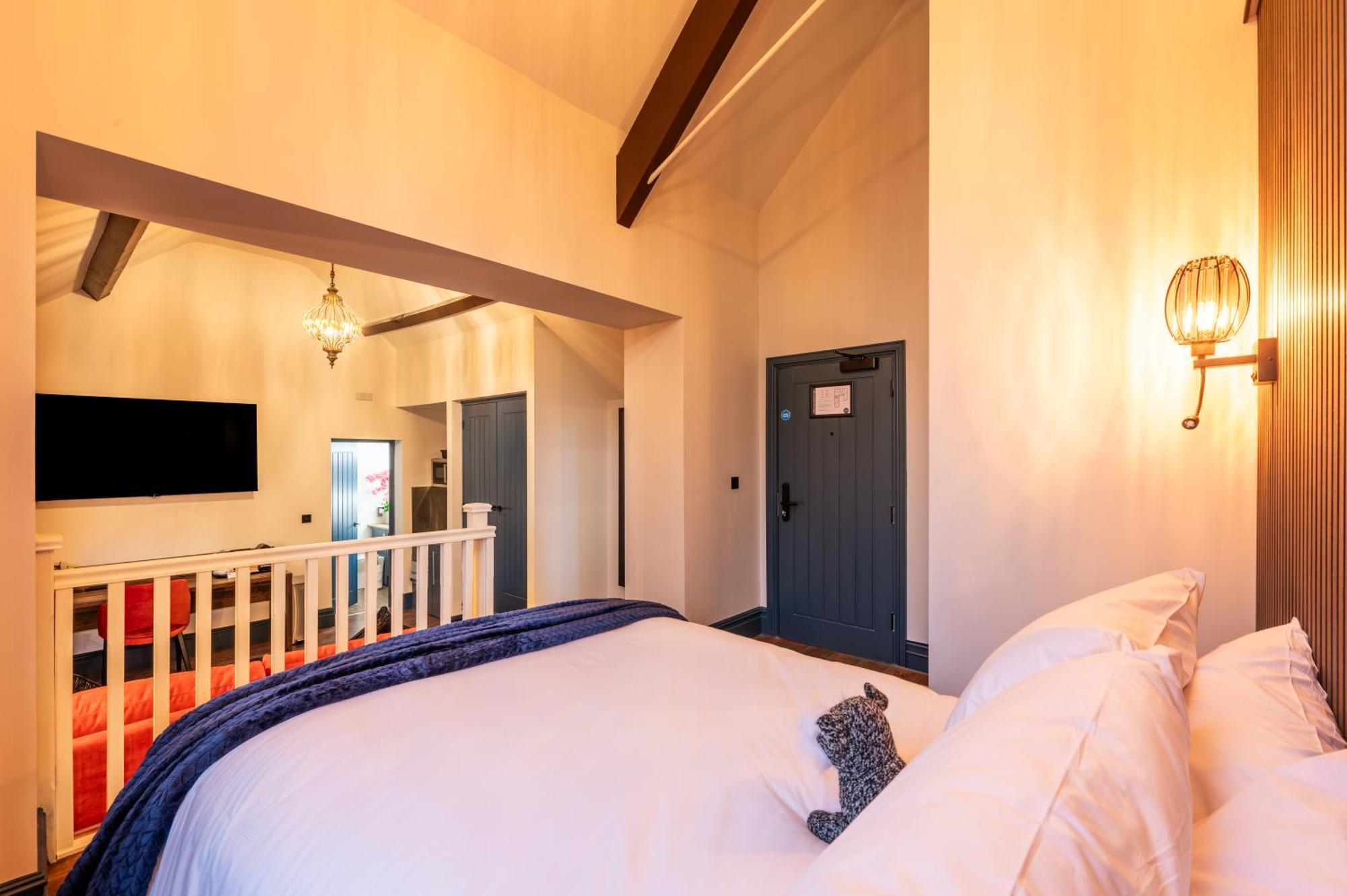 The Old Lyric Hall - A St David Aparthotel Barrow-in-Furness Esterno foto